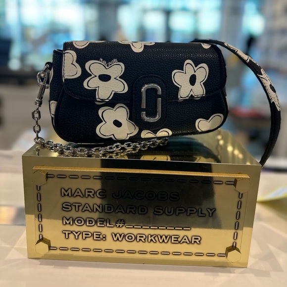 NWT! NEW! Marc Jacobs Clover Double J Daisy Convertible Shoulder Bag Black White - Picture 2 of 15